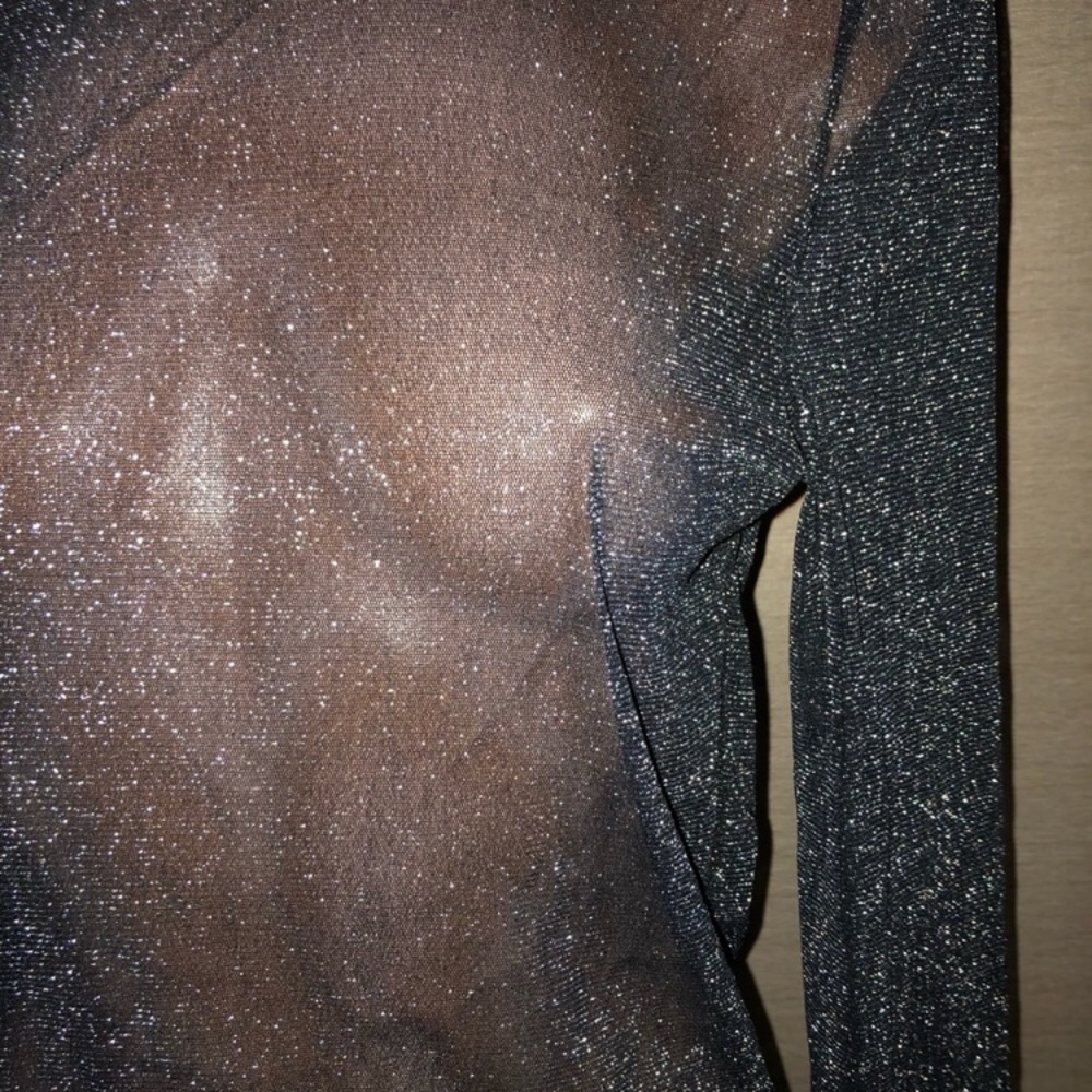 Top - Picture 4 of 4
